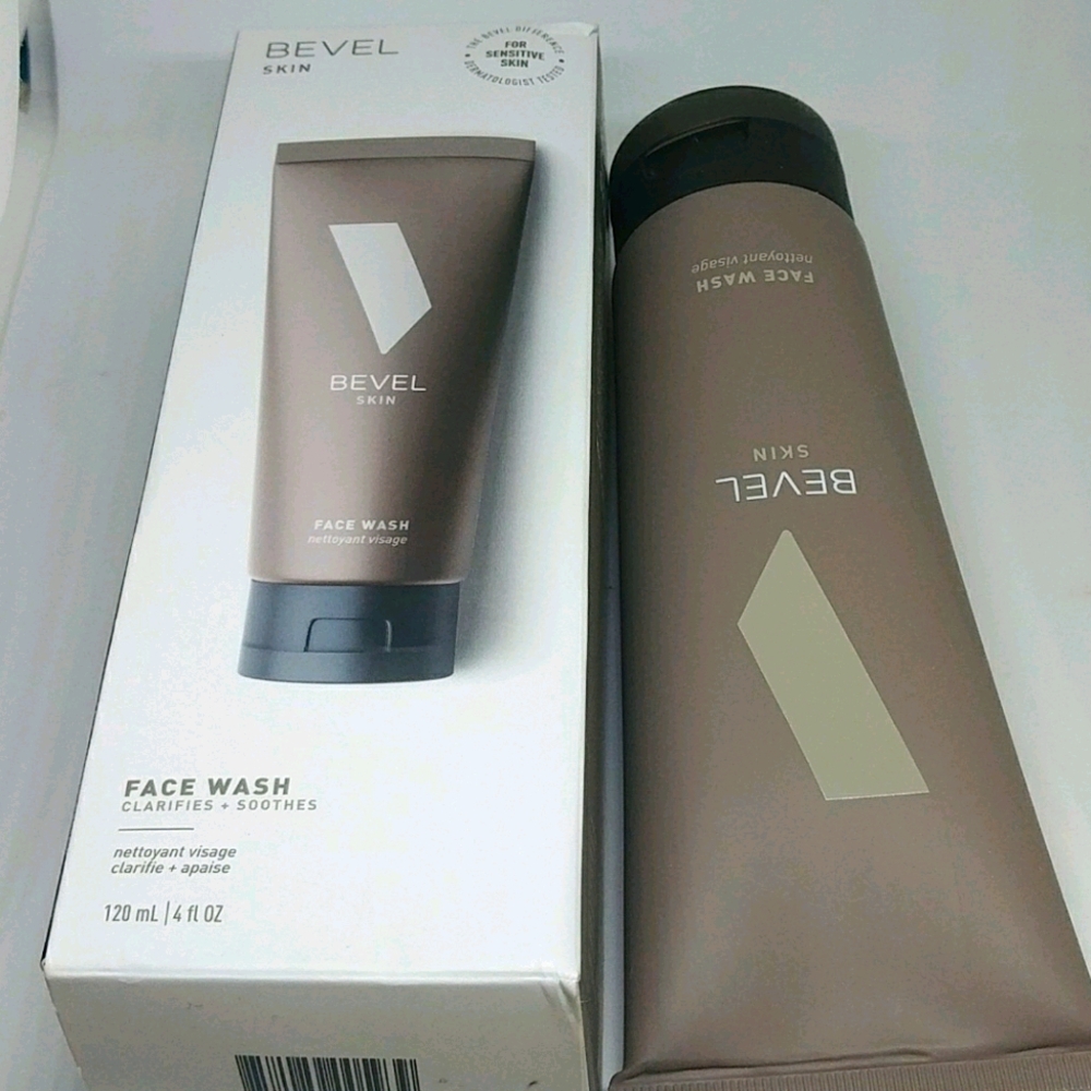 BEVEL Skin Face Wash - 4 oz